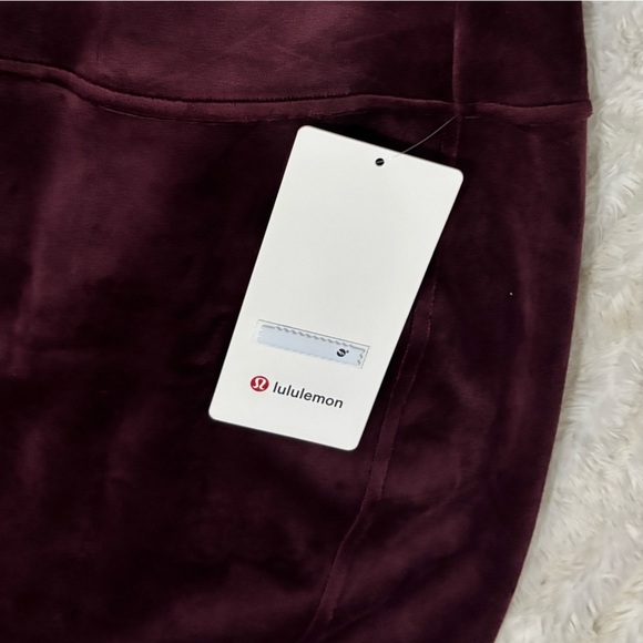 NWT LULULEMON ATHLETICA Women’s Scuba HR Velvet Mini Skirt - Picture 6 of 14